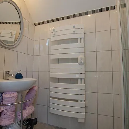 Holiday home Le Paradis Des Ecureuils Saint-Thibault (Aube)