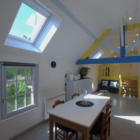 Le Paradis Des Ecureuils Holiday home Saint-Thibault (Aube)